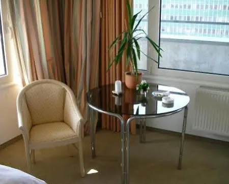 Hotel Handelshof 3*